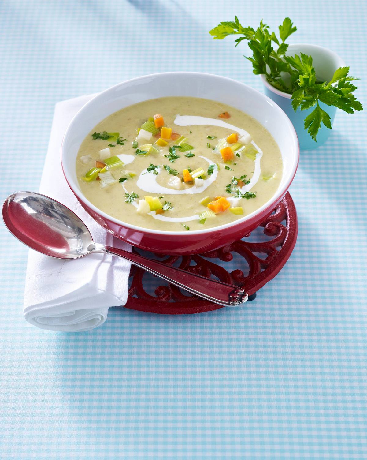 Grünkern-Gemüse-Suppe Rezept | LECKER