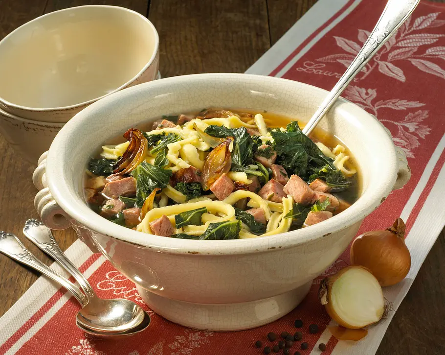 Grünkohl-Eintopf mit Spätzle Rezept Grünkohl-Eintopf mit Spätzle Rezept