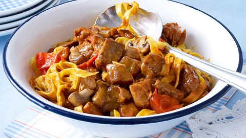 Gulasch für wahre Männer Rezept - Foto: House of Food / Bauer Food Experts KG