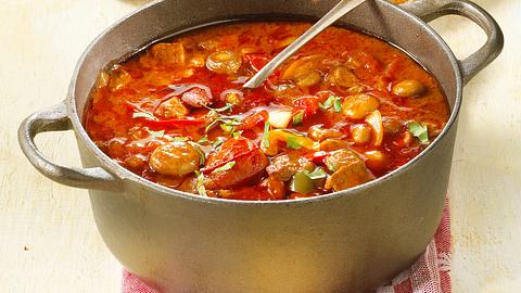 Gulaschsuppe aus dem Ofen Rezept - Foto: House of Food / Bauer Food Experts KG