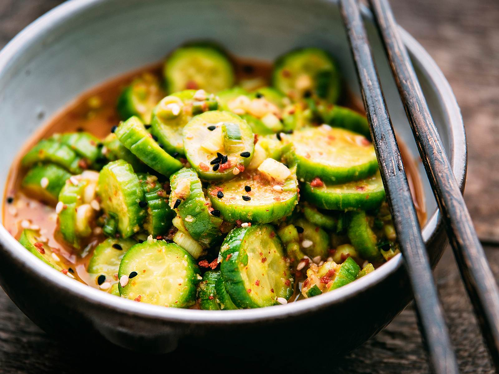 Asiatischer Gurkensalat aus dem Glas Rezept | LECKER