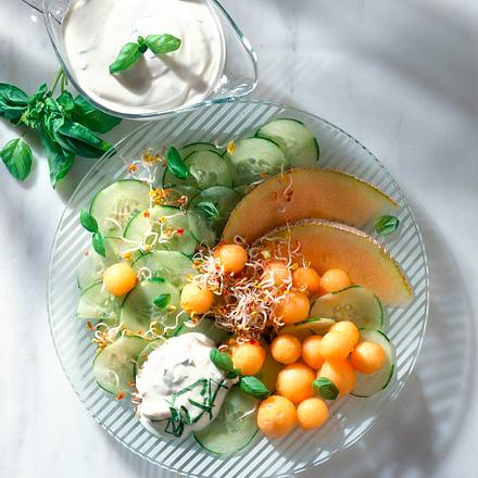 Gurken-Melonensalat Rezept Gurken-Melonensalat Rezept