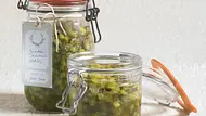 Gurken-Zucchini-Relish Rezept - Foto: LECKER @ Bauer Media Group