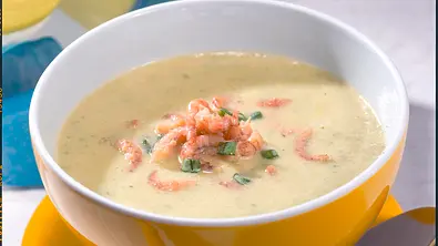 Gurkensuppe mit Krabben Rezept - Foto: LECKER @ Bauer Media Group