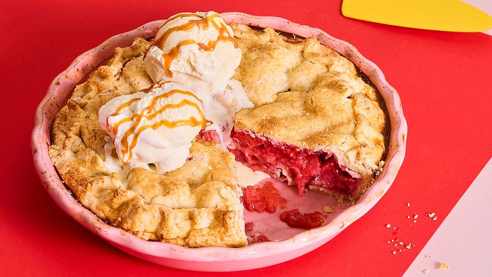 Gut ver(s)deckter Pink Pie Rezept - Foto: House of Food / Bauer Food Experts KG