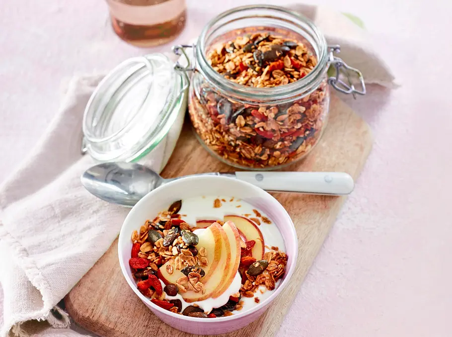 Guten-Morgen-Granola Rezept Guten-Morgen-Granola Rezept