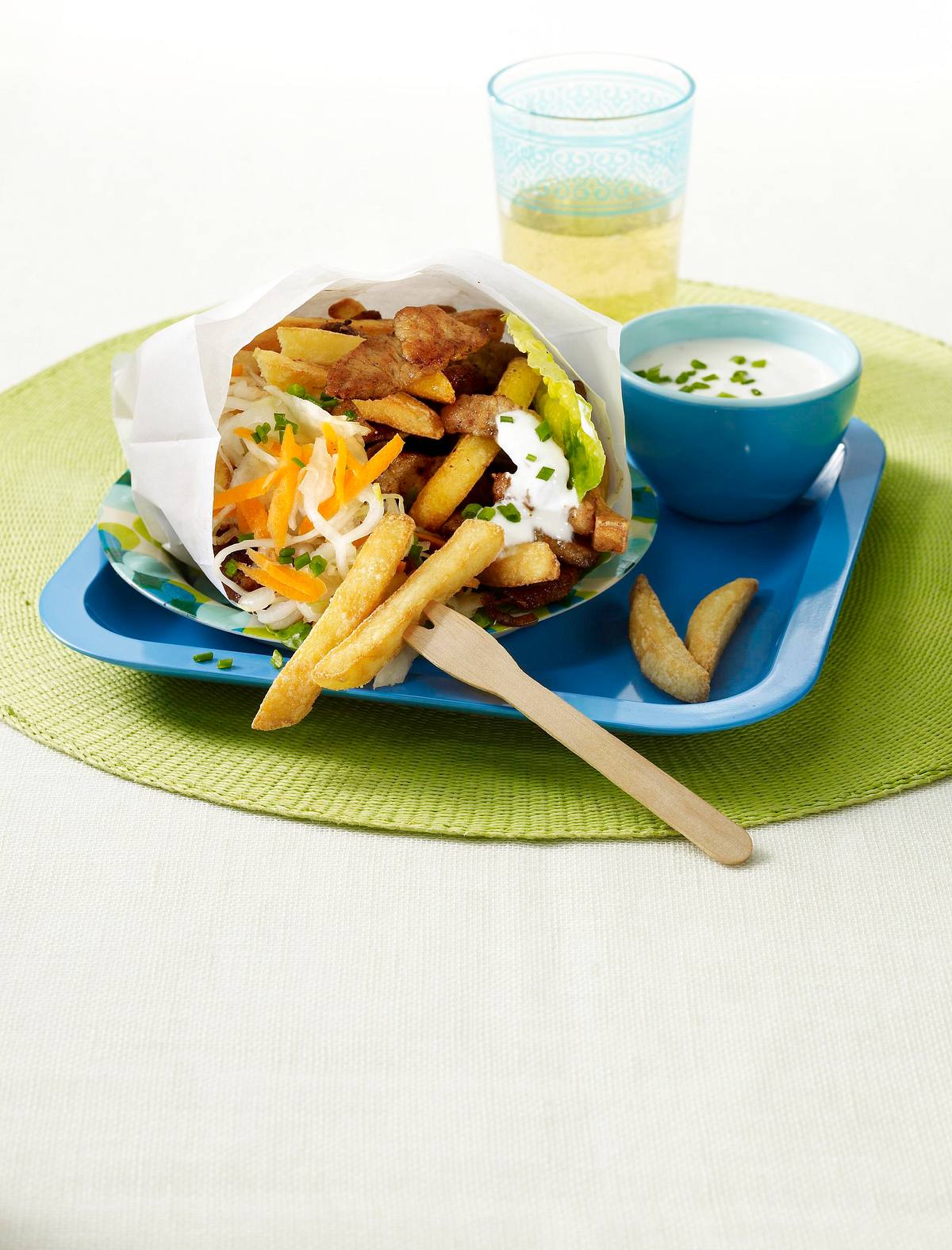 Gyros mit Pommes in Dönertüte Rezept