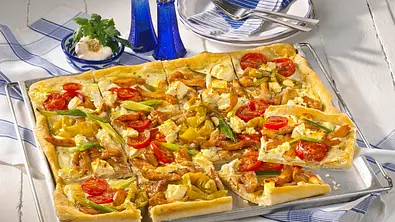 Gyrospizza mit Schafskäse Rezept - Foto: LECKER @ Bauer Media Group