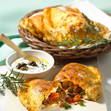 Hack-Empanadas zu Olivenquark Rezept Hack-Empanadas zu Olivenquark Rezept