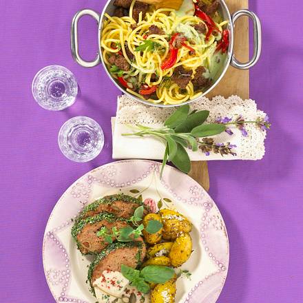 Hack-Nudelpfanne mit Kräutersoße Rezept Hack-Nudelpfanne mit Kräutersoße Rezept