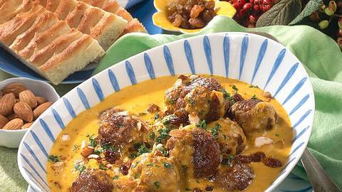 Hackbällchen in Curry-Sahne-Soße Rezept - Foto: Maass