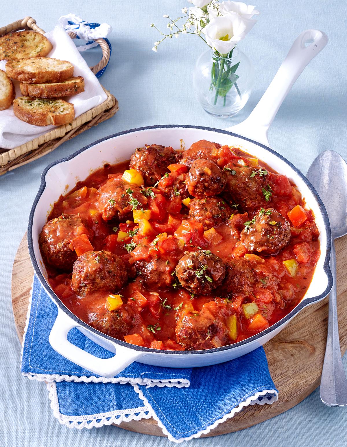 Hackbällchen-Paprika-Pfanne Rezept