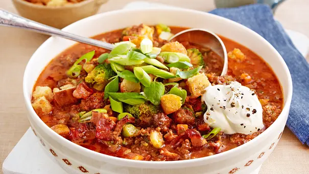 Hackfleischsuppe - Foto: LECKER @ Bauer Media Group Hackfleischsuppe - Foto: LECKER @ Bauer Media Group