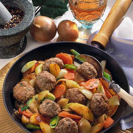 Hackklößchenpfanne Rezept