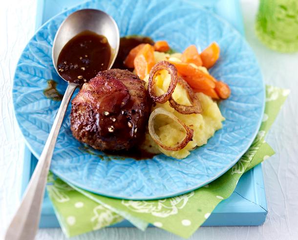 Hackmedaillons mit Pfeffersoße (Sauce Poivrade) Rezept Hackmedaillons mit Pfeffersoße (Sauce Poivrade) Rezept