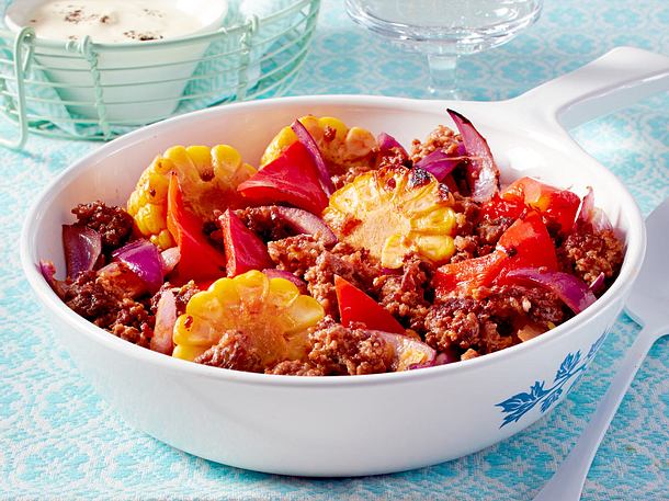 Hackpfanne mit Mais Rezept