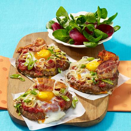 Hackpizza mit Spiegelei Rezept Hackpizza mit Spiegelei Rezept