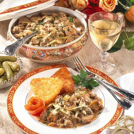 Hackragout à la Stroganoff Rezept Hackragout à la Stroganoff Rezept