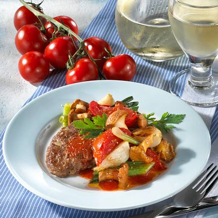 Hacksteak mit Pfifferling-Gemüse Rezept