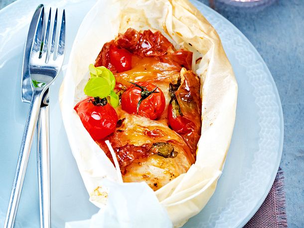 Hähnchen caprese aus dem Pergamentpapier Rezept