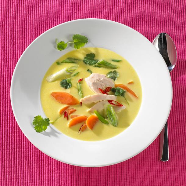 Hähnchen-Currysuppe mit Chili Rezept Hähnchen-Currysuppe mit Chili Rezept
