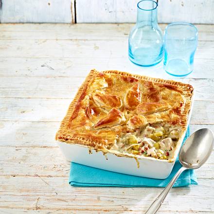 Hähnchen-Lauch-Pie mit Blätterteigkruste Rezept Hähnchen-Lauch-Pie mit Blätterteigkruste Rezept