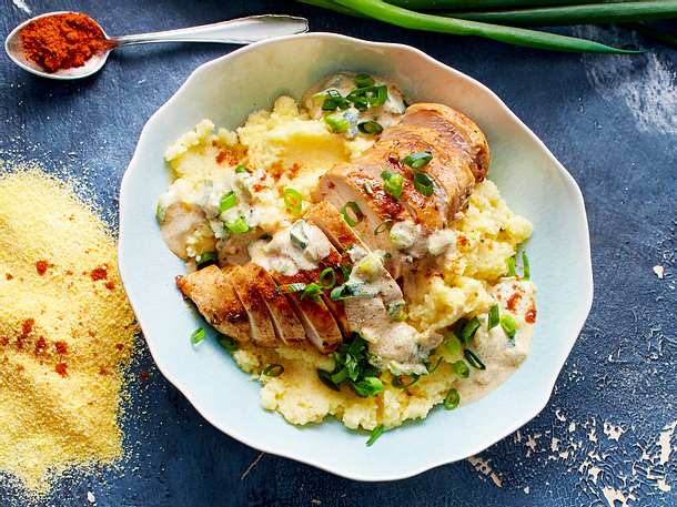 Hähnchen mit Ricottacreme und Polenta Rezept Hähnchen mit Ricottacreme und Polenta Rezept