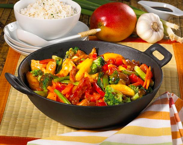Hähnchen süßsauer mit Mango Rezept