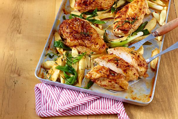 Hähnchenbrust vom Blech mit Pastinaken Rezept Hähnchenbrust vom Blech mit Pastinaken Rezept