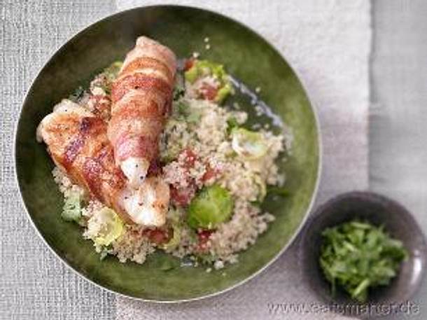 Hähnchenfilet auf Couscoussalat mit Tomaten und Kräutern Rezept