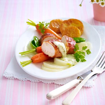 Hähnchenfilet auf Frühlingsgemüse mit Kerbelhollandaise Rezept Hähnchenfilet auf Frühlingsgemüse mit Kerbelhollandaise Rezept