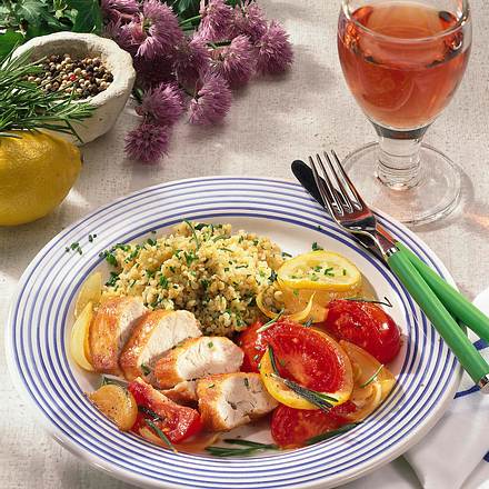 Hähnchenfilet auf Tomatengemüse Rezept Hähnchenfilet auf Tomatengemüse Rezept