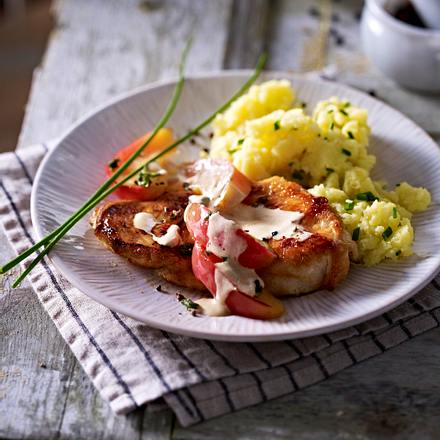 Hähnchenfilet mit Cidre und Äpfeln und Schnittlauch-Kartoffelpüree Rezept Hähnchenfilet mit Cidre und Äpfeln und Schnittlauch-Kartoffelpüree Rezept