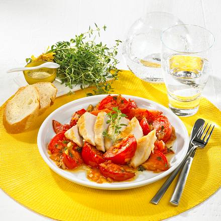 Hähnchenfilet mit Tomatengemüse Rezept Hähnchenfilet mit Tomatengemüse Rezept