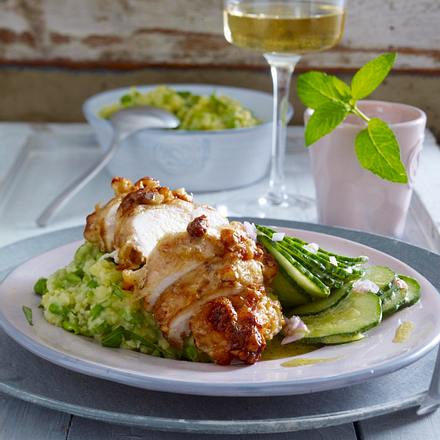 Hähnchenfilet zu Erbsen-Minz-Püree Rezept Hähnchenfilet zu Erbsen-Minz-Püree Rezept