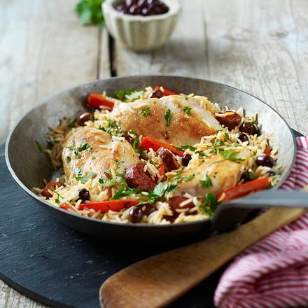 Hähnchenfilets auf Chorizo-Reis Rezept