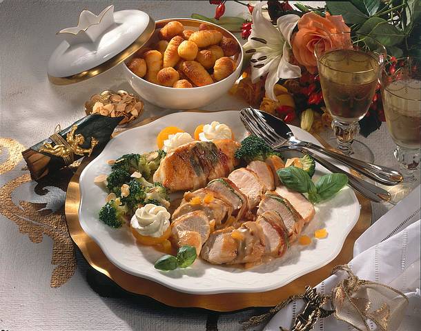 Hähnchenfilets im Speckmantel in Aprikosensoße Rezept