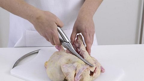 Hähnchen halbieren - Schritt 1:
