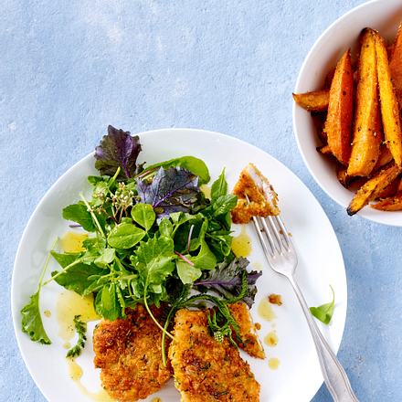 Hähnchenschnitzel mit Süßkartoffelspalten Rezept