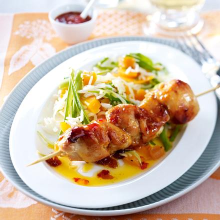 Hähnchenspieße mit Aprikosenreis Rezept