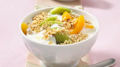 Hafermüsli mit Obst (Diät) Rezept - Foto: LECKER @ Bauer Media Group