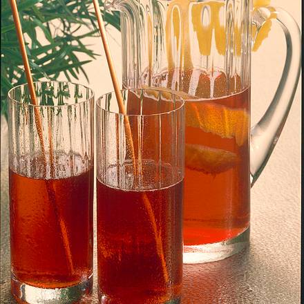 Hagebutten-Bowle Rezept