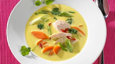 Hähnchen-Currysuppe mit Chili Rezept - Foto: Maass