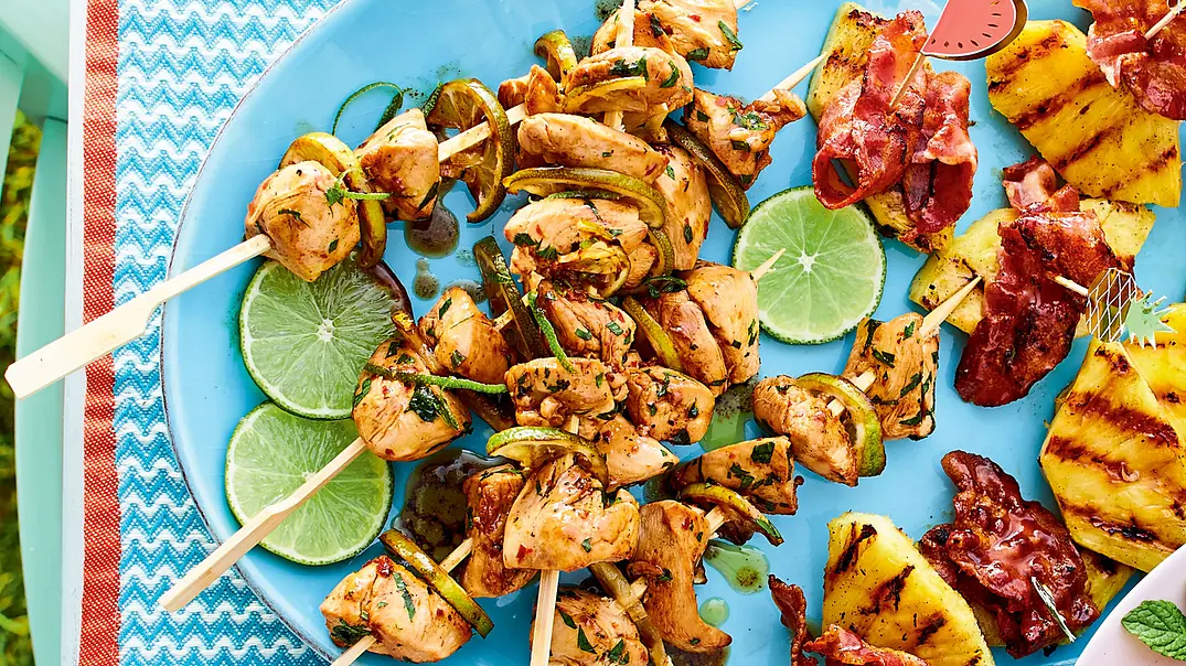Hähnchen-Limetten-Spieße Rezept - Foto: LECKER @ Bauer Media Group Hähnchen-Limetten-Spieße Rezept - Foto: LECKER @ Bauer Media Group