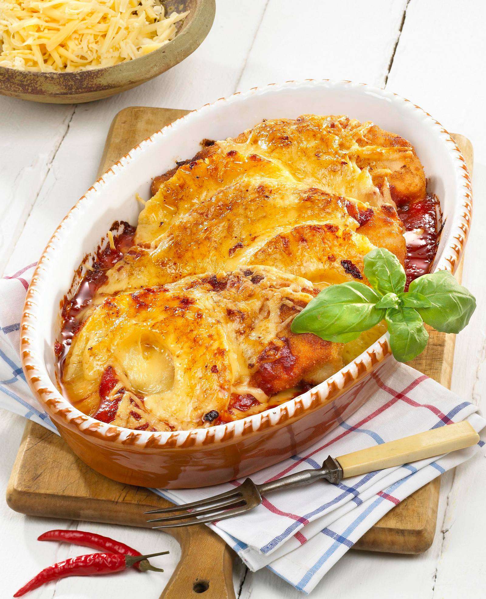 Hähnchen mit Ananas in Chilisoße Rezept | LECKER