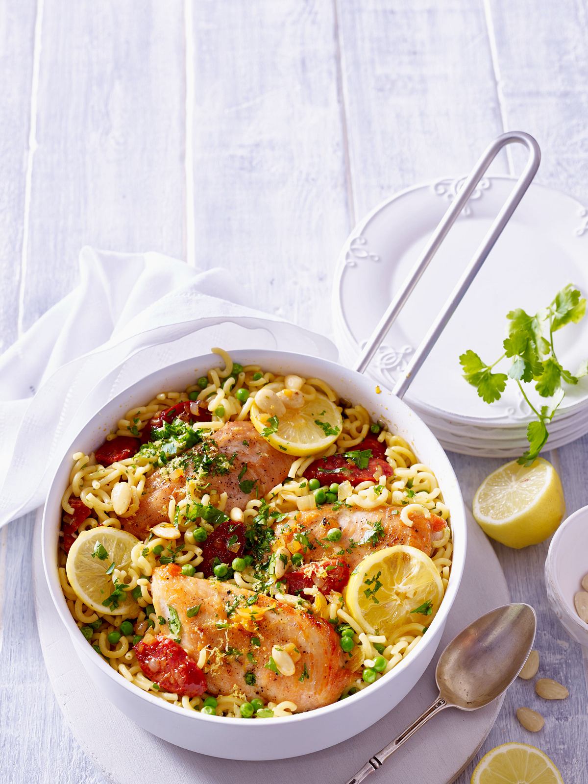 Hähnchen-Pfanne mit Gabelspaghetti Rezept