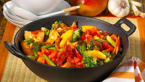 Hähnchen süßsauer mit Mango Rezept - Foto: Pretscher, Tillmann