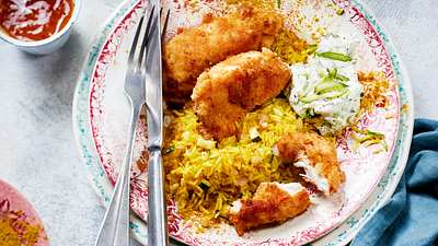 Hähnchen-Znitzel mit Zweierlei Dips und Zucchinireis Rezept - Foto: House of Food / Bauer Food Experts KG