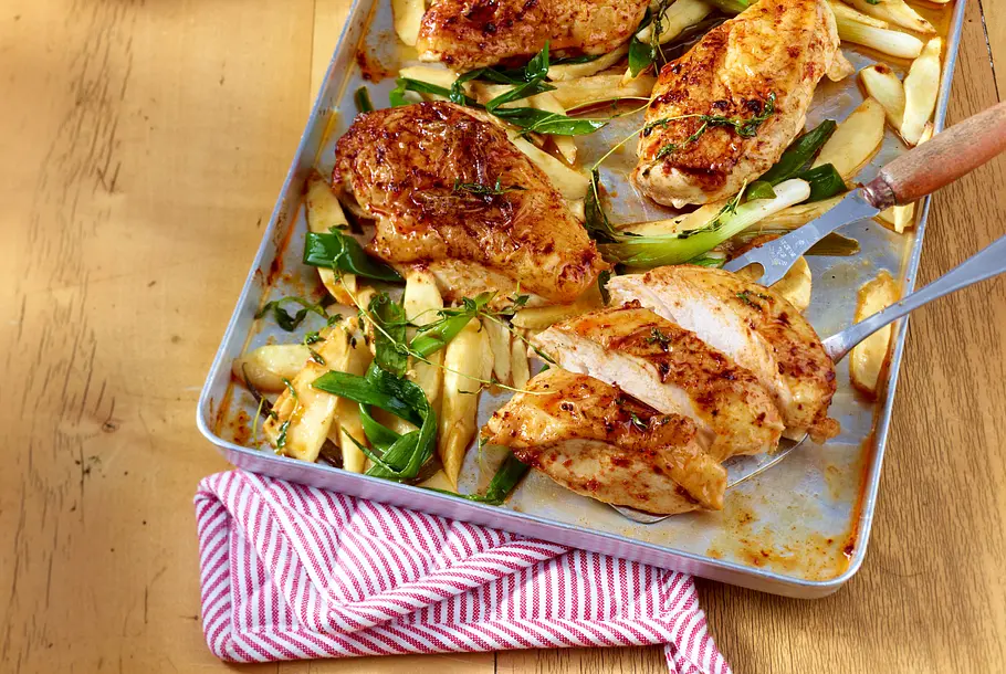 Hähnchenbrust vom Blech mit Pastinaken Rezept Hähnchenbrust vom Blech mit Pastinaken Rezept