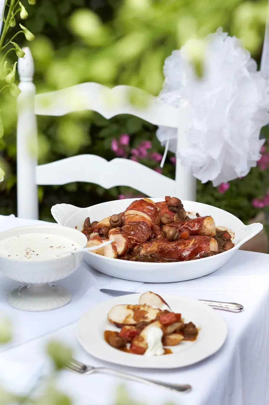 Hähnchenfilet im Serranomantel mit Sherrysoße Rezept Hähnchenfilet im Serranomantel mit Sherrysoße Rezept